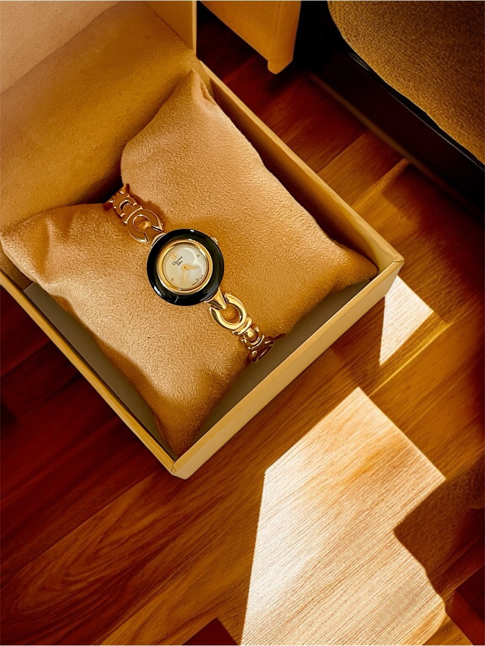 Christian Dior Gold With Black Change Bezel Link Bracelet Watch - Picture 16 of 16